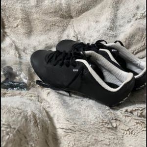 Adidas Track Trainers (8.5m)